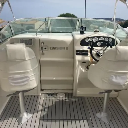Mobil Avec Bateau Agde
